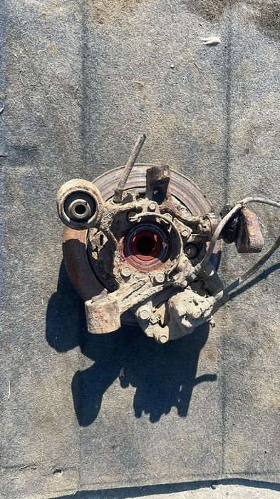 fuzeta stanga dreapta spate mitsubishi pajero 3.2 did