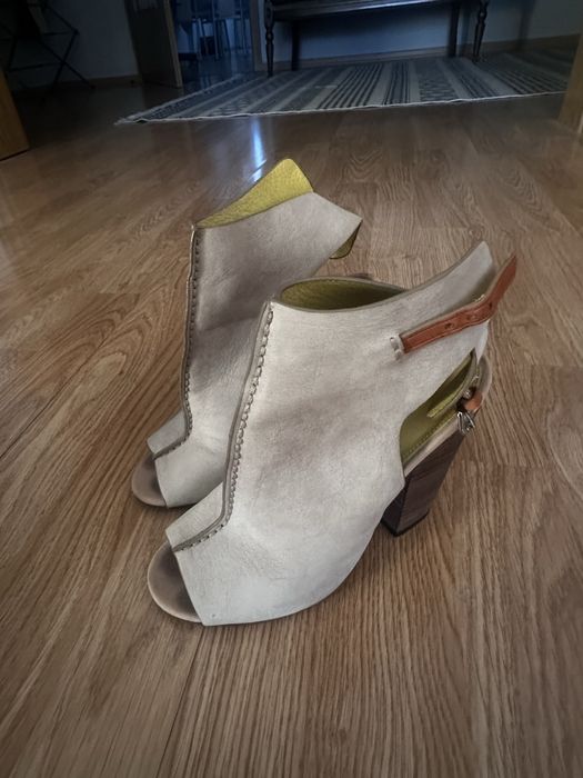 Босоножки и ботинки 36 размер