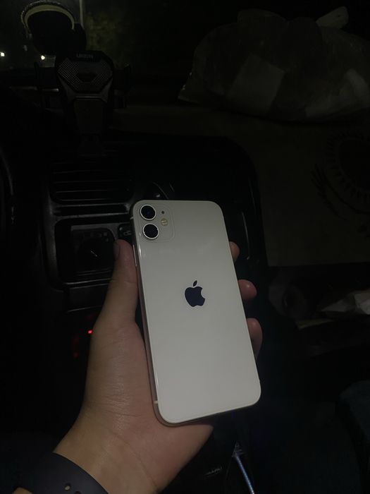 Продам Iphone 11