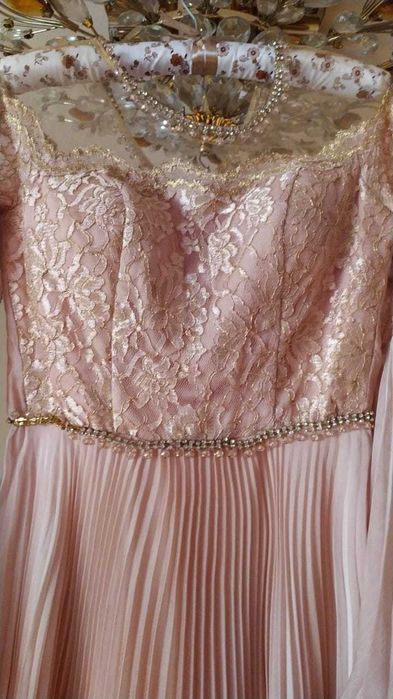 платье вечернее 44-46 р  в пол