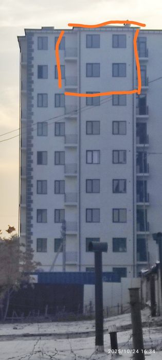 В г. Чирчике  10 микрорайон.