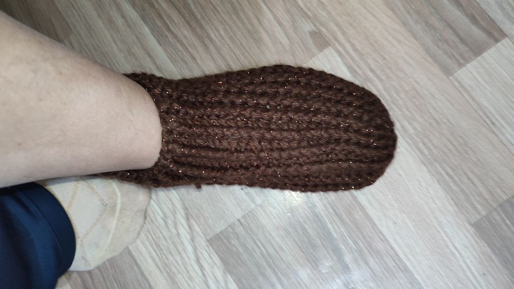 Тапочки вязаные крючком.