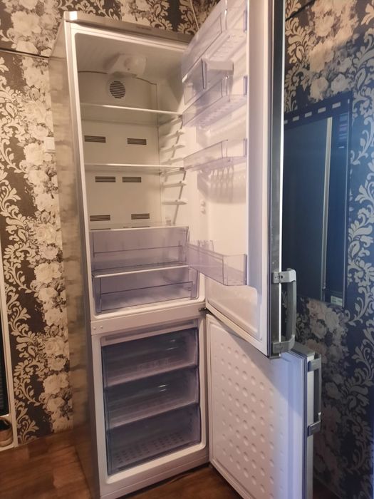 Продам холодильник Beko