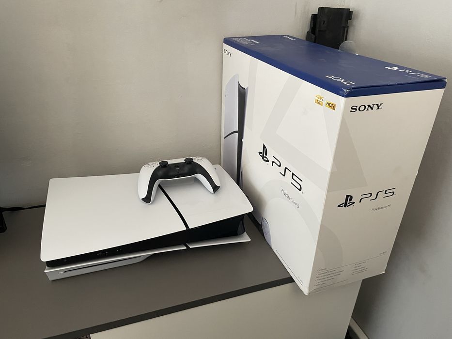 Продам PS 5 Slim (Playstation 5)