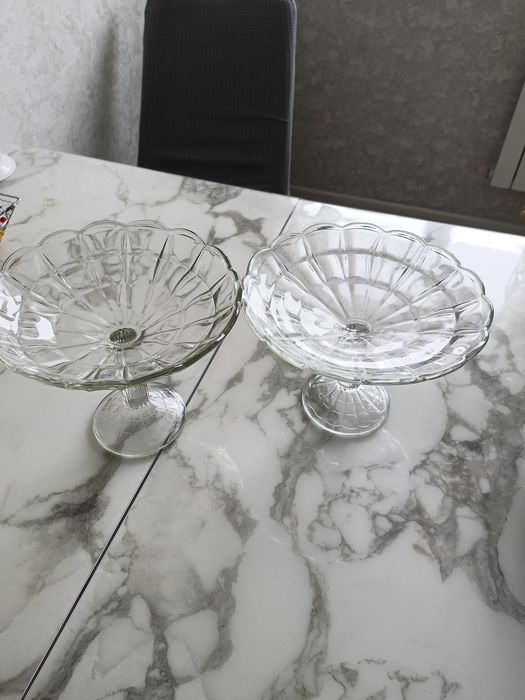 Продам фруктовые вазы 2 шт