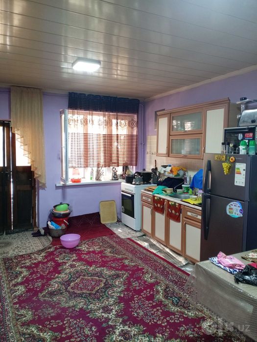 Ховли уй 4хонали сотилади