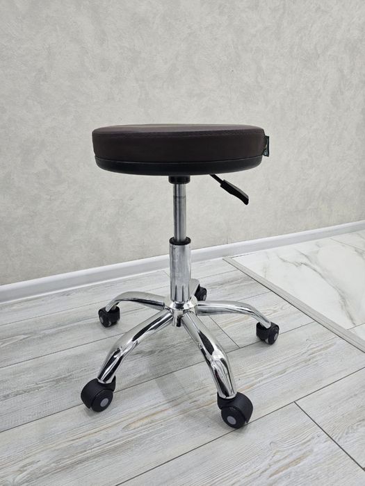 Balansli balandligi sozlanadigan taburet