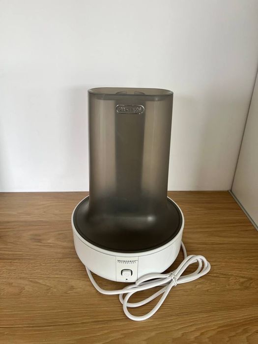 Umidificator aer DeLonghi warm mist