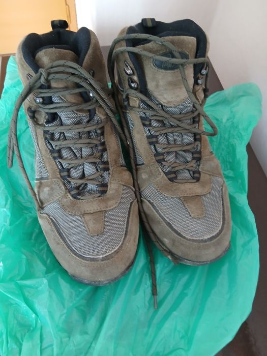 Обувки. ProHunter  за планински туризъм и лов