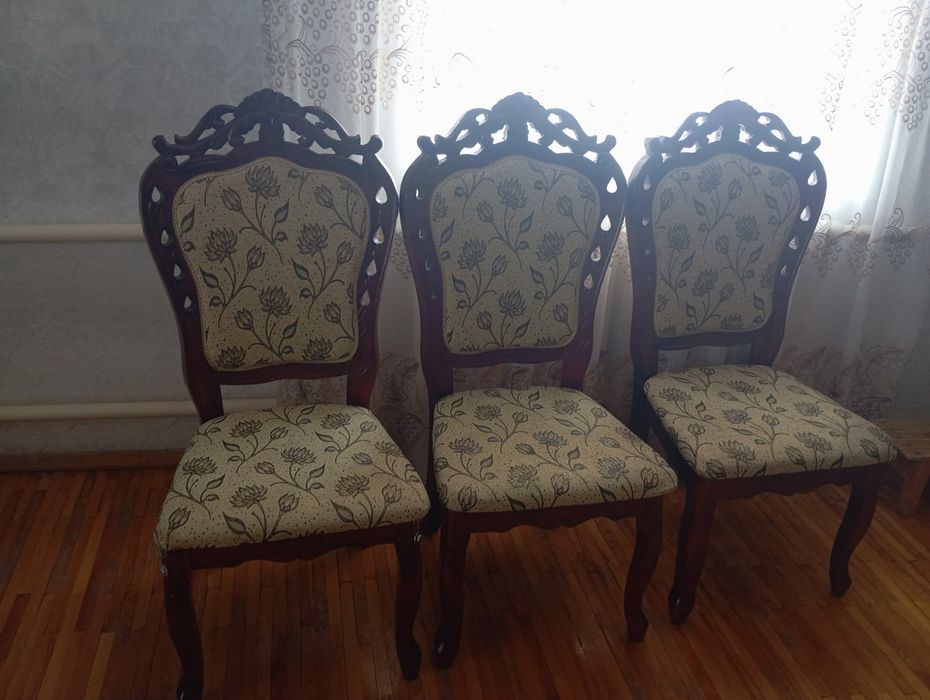 Продам стулья 6 шт