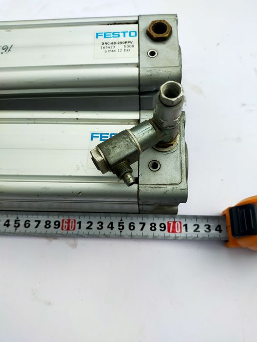 Пневмоцилиндр FESTO (ITALIA)