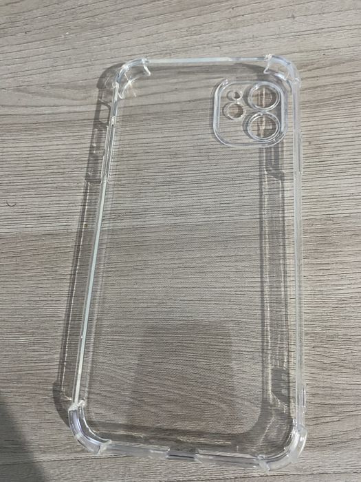 Продам новый чехол от айфон 11