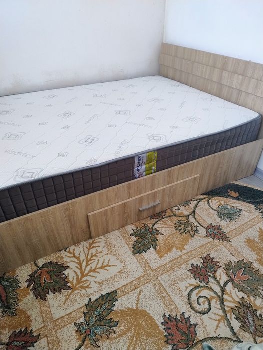 Pat cu saltea și sertar