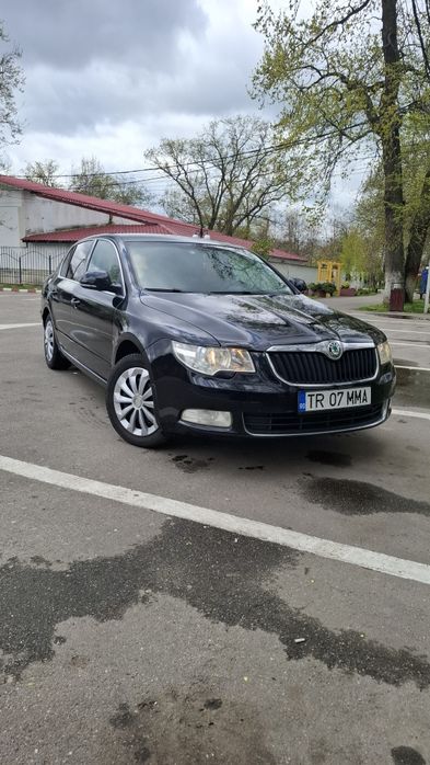 Skoda Superb 2 – 2009 
Vând Skoda Superb 2, an 2009,