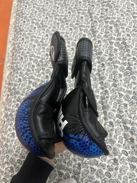 Новый перчатка чере паха