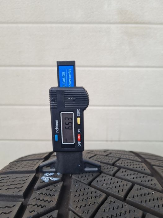 Зимни гуми 2 броя CONTINENTAL WinterContact TS830P 245 35 R19 дот 3421