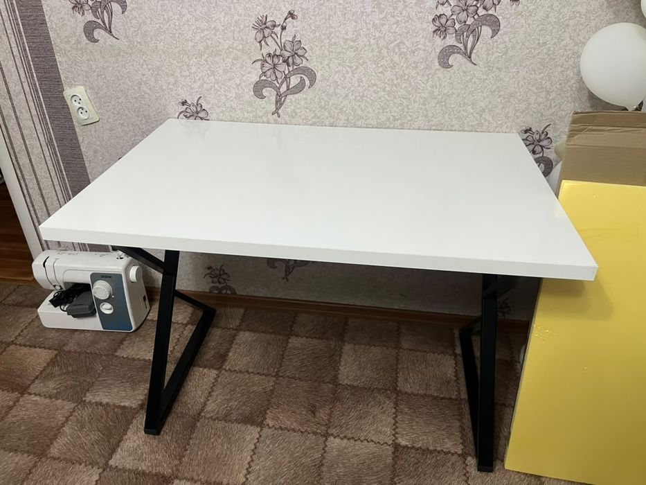 Компюторный стол