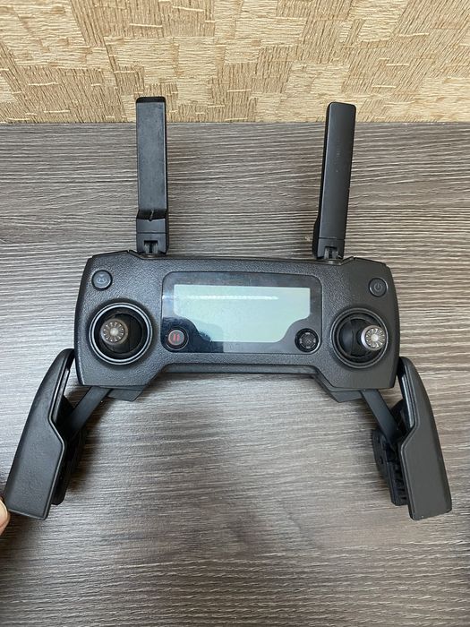 DJI Mavic Pro — оригинальный дрон, квадрокоптер 4K