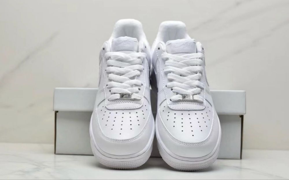 Adidasi Nike Air Force 1 Low Triple White Super Pret Calitate Premium
