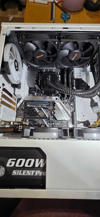 Геймарски компютър r7 2700x 2060super 16gb ram