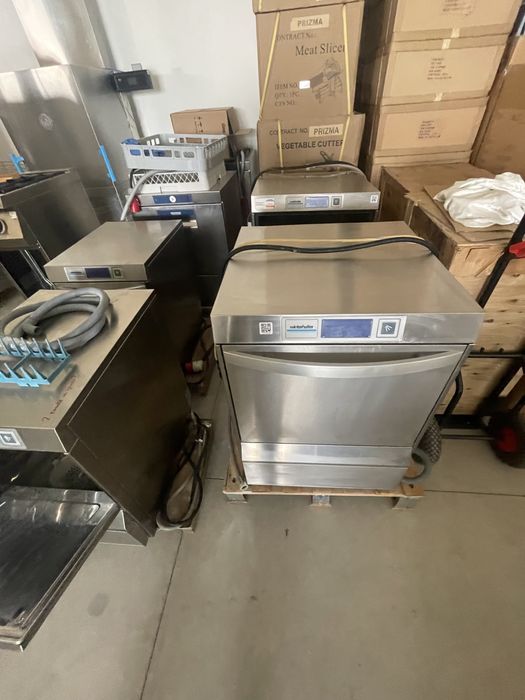 Професионална Съдомиялна/Чашомиялна Winterhalter UC-L/UC-M 20 бр