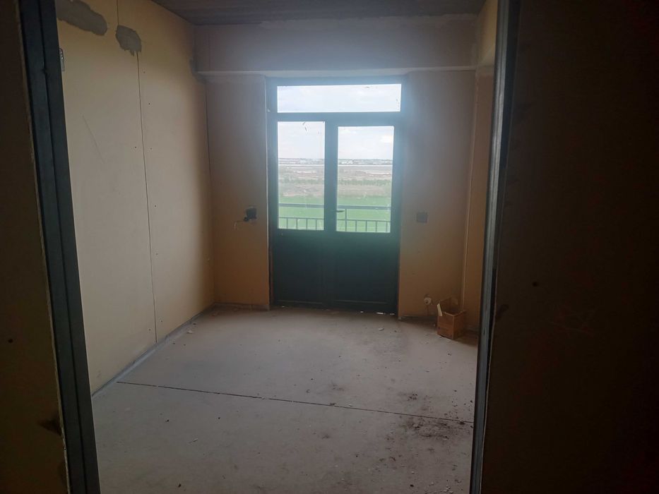 Urganch cityda 3 xonali kvartira sotiladi