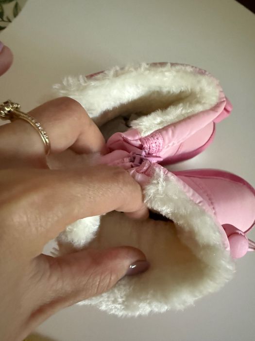 Ghete roz bebeluși cu blăniță mărimea 22 noi