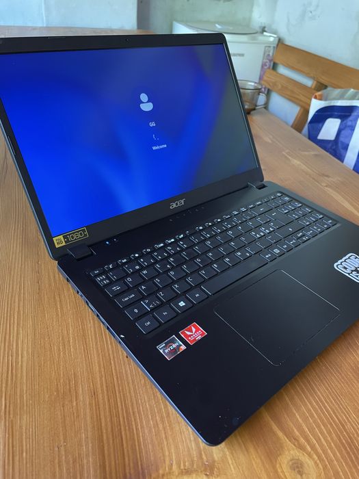 Acer Aspire A315, Procesor Ryzen 5, 12 g  ram, ssd , baterie buna