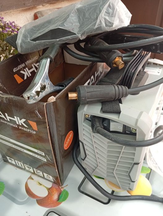 Продаётся сварочный аппарат новый ни разу не использовал