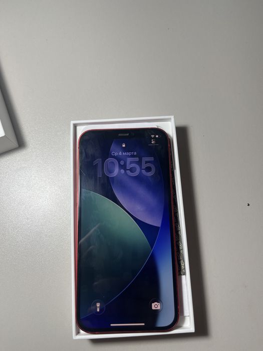 ipone 12 красного цвета