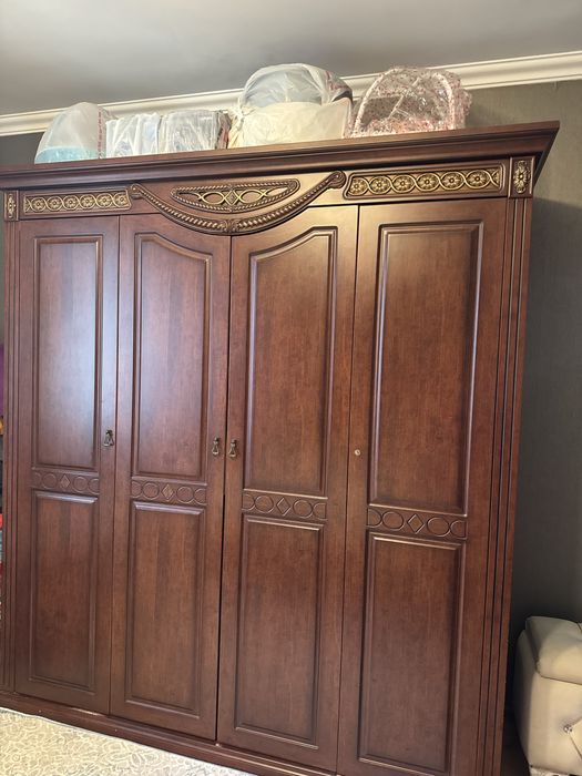 Спальный гарнитур