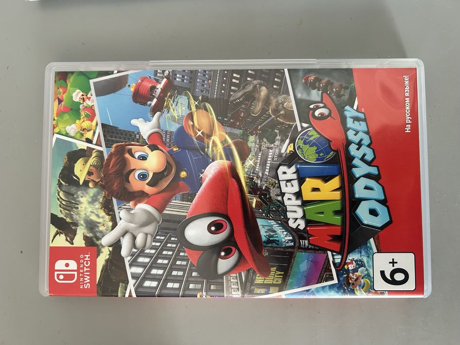 Продаю Nintendo Switch в идеальном состоянии