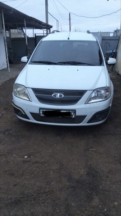 Продам машину ларгус