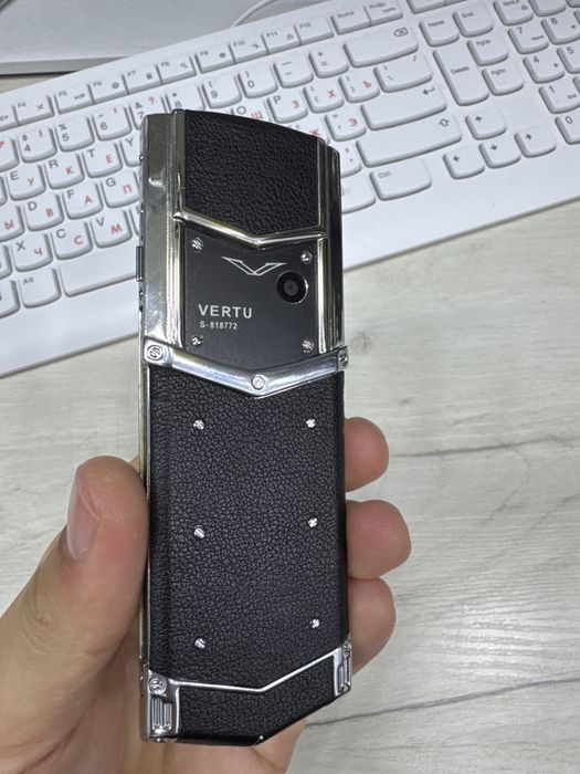 Vertu   s-818772