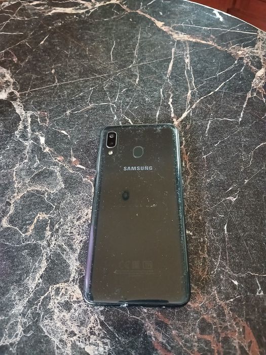 Продам Samsung  A20