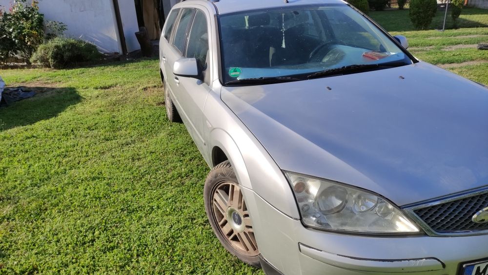 Vând Ford Mondeo