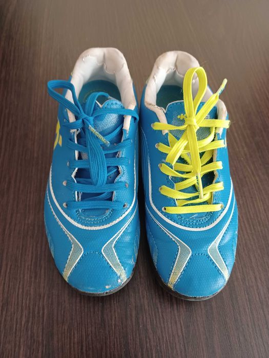 Ghete de fotbal pt copii - Kipsta