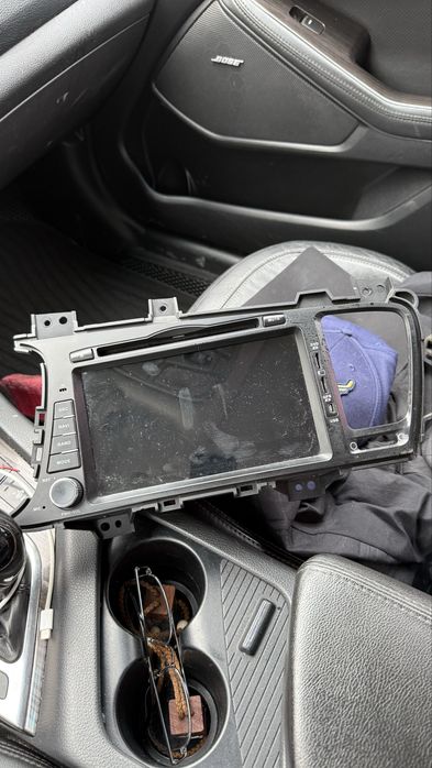Продам магнитолу андроид на kia k5 (optima)
