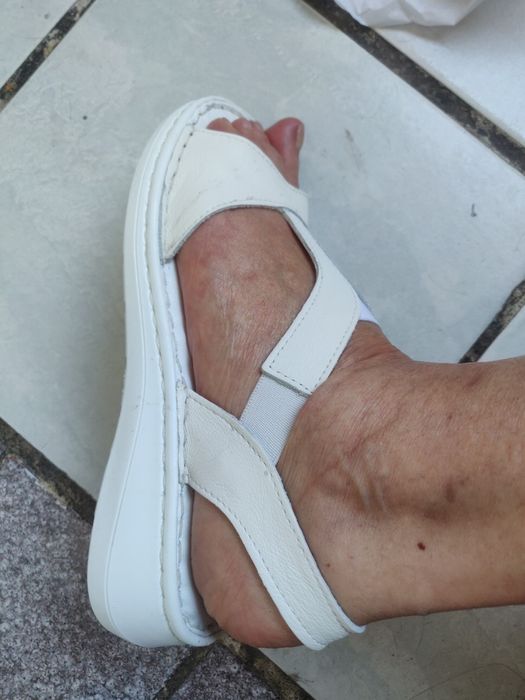 Sandale deosebite marimea