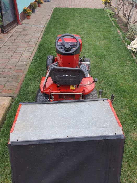 Tractoras tractor tuns gazon iarba marca Countax motor briggs stratton