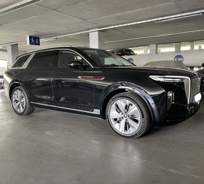 Продается HONQI e-hs9