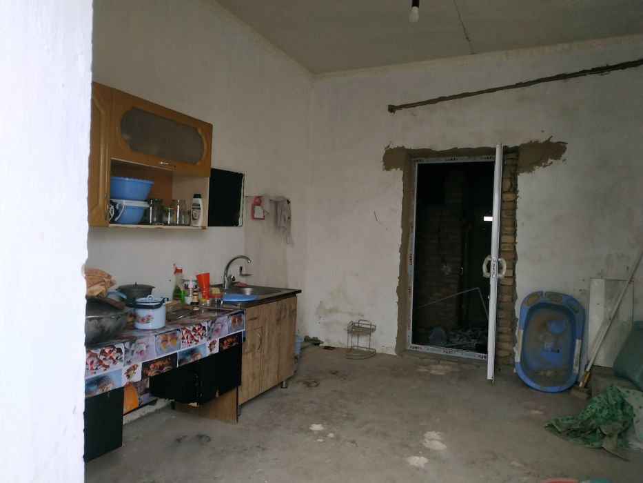 Саехатда Ховли сотилади. 47.000 келишамиз шахардан квартира керак