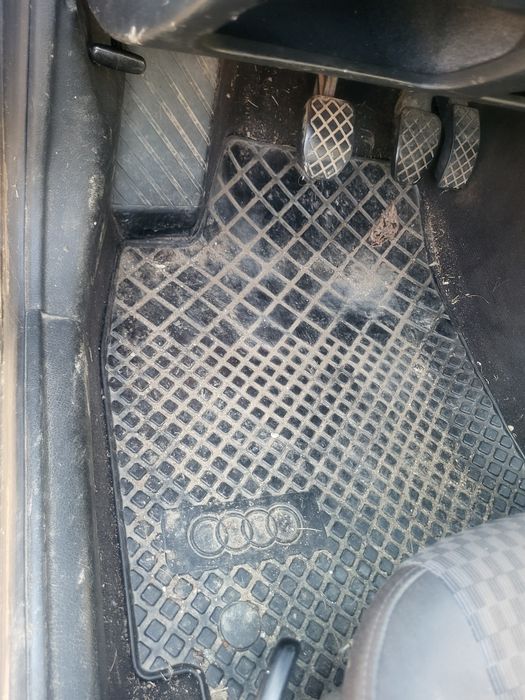 Triple audi A4b5 brek