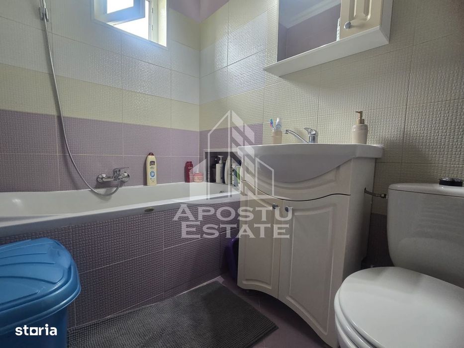 Apartament 3 camere decomandat, etaj 4/4 negociabil
