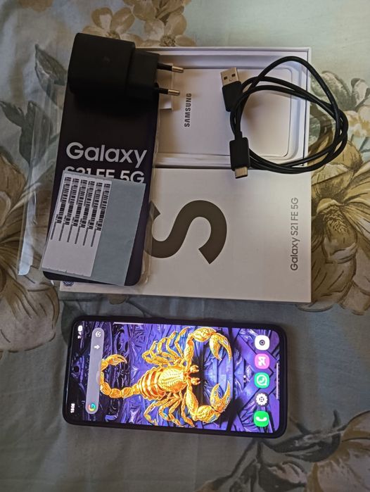 Продам телефон Samsung s21 FE