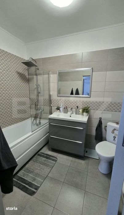 Apartament modern cu 3 camere, 59mp, balcon, parcare, Teilor