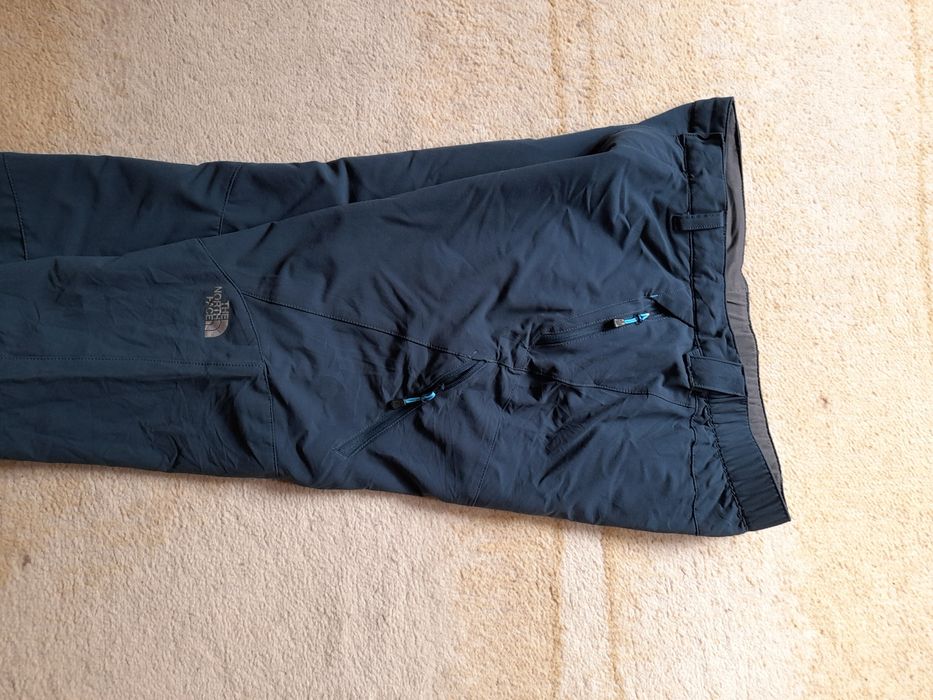 The north face дамски панталон M размер.