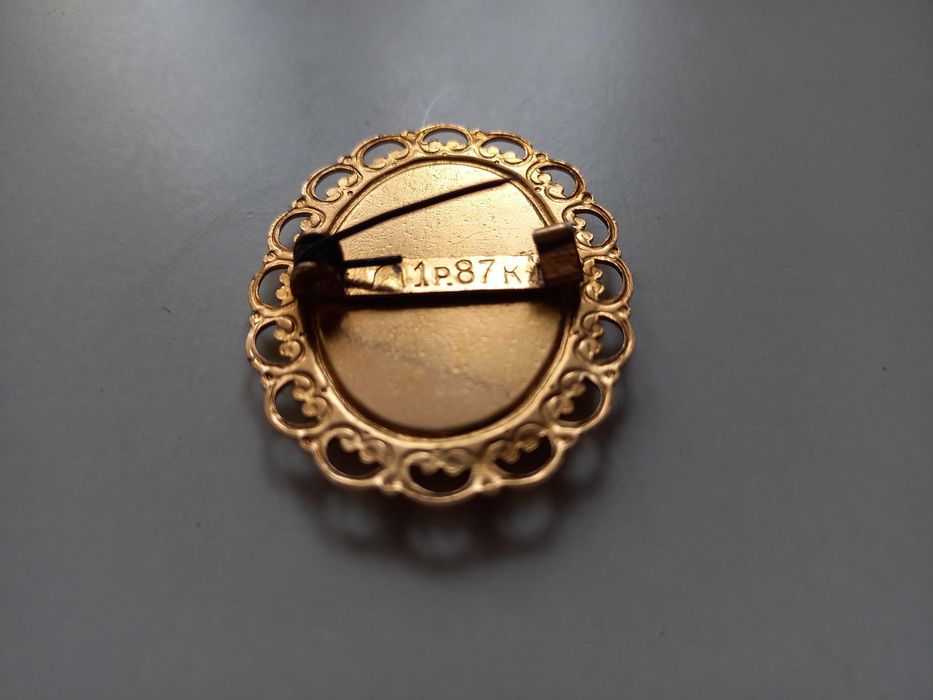 Женская брошь. СССР.