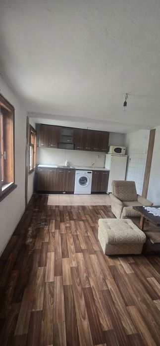 Продавам 2 къщи в Катуница