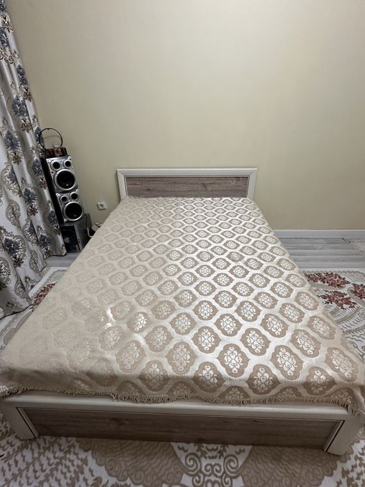 Продам спальный кровать